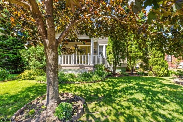 1307 Willow St, Fair Lawn Boro, NJ 07410