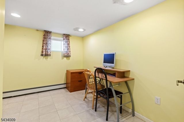 1307 Willow St, Fair Lawn Boro, NJ 07410