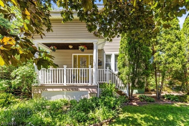 1307 Willow St, Fair Lawn Boro, NJ 07410