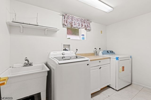 1307 Willow St, Fair Lawn Boro, NJ 07410