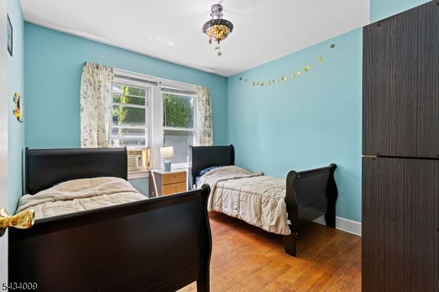 1307 Willow St, Fair Lawn Boro, NJ 07410