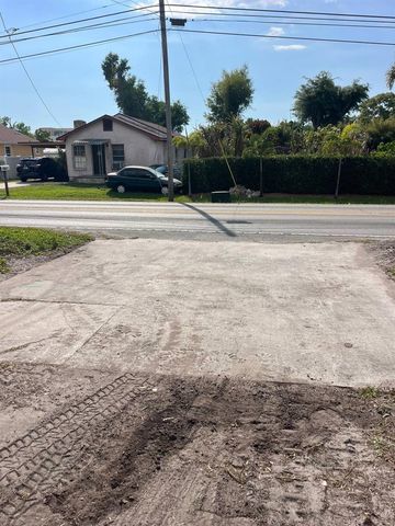 7211 N HIMES AVENUE, Tampa, FL 33614