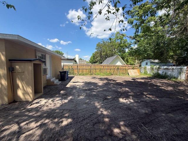 7211 N HIMES AVENUE, Tampa, FL 33614