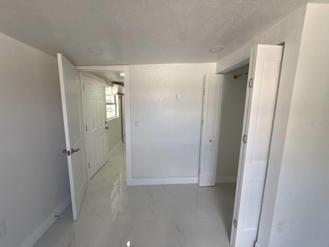 7211 N HIMES AVENUE, Tampa, FL 33614