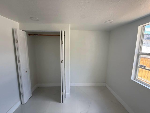 7211 N HIMES AVENUE, Tampa, FL 33614