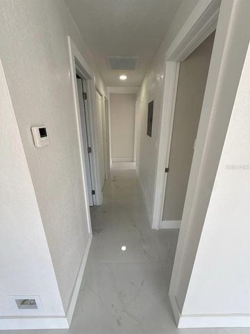 7211 N HIMES AVENUE, Tampa, FL 33614