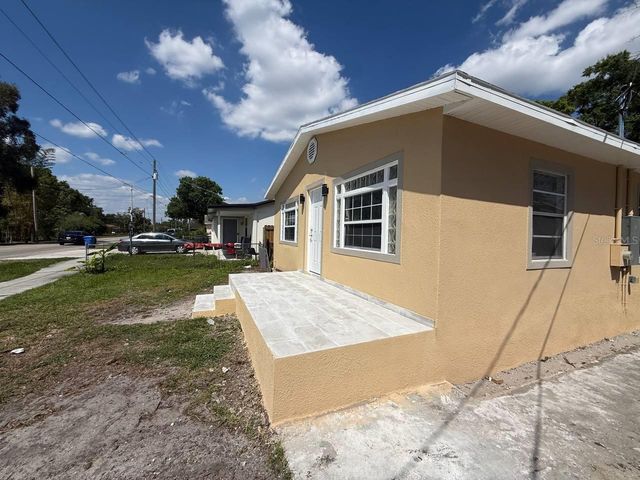 7211 N HIMES AVENUE, Tampa, FL 33614