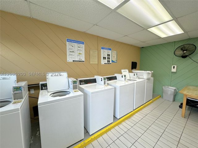 2555 NE 11th St 710, Fort Lauderdale, FL 33304