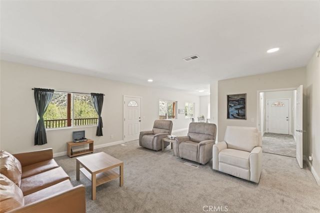 2720 Hillcrest, Pine Mountain Club, CA 93225
