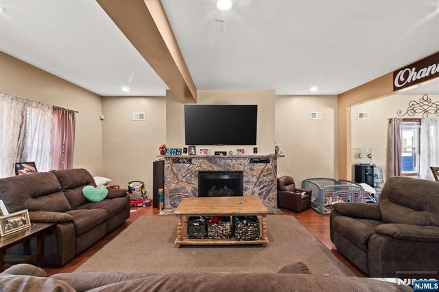 39-41 Richmond Avenue, Paterson, NJ 07502
