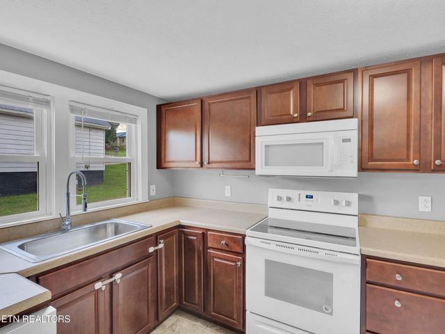 426 Walters Drive, Morristown, TN 37814