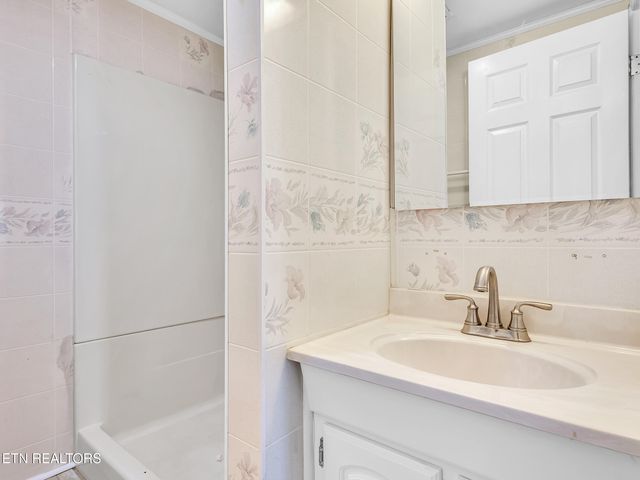 426 Walters Drive, Morristown, TN 37814