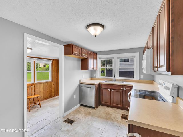 426 Walters Drive, Morristown, TN 37814