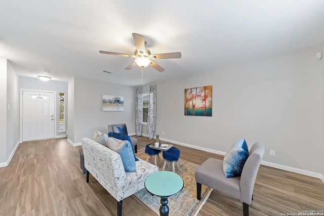 617 LEOPARD HOLW, San Antonio, TX 78251