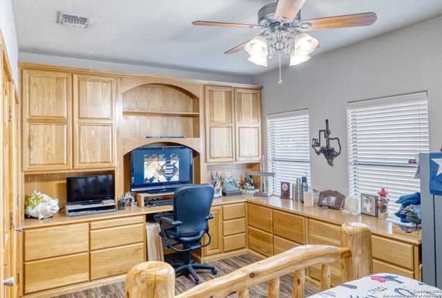 498 Camino Del Rancho, Concan, TX 78838