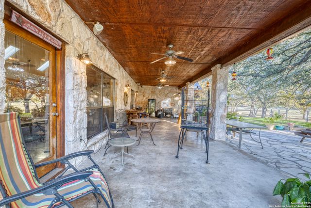 498 Camino Del Rancho, Concan, TX 78838