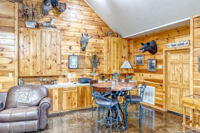 498 Camino Del Rancho, Concan, TX 78838