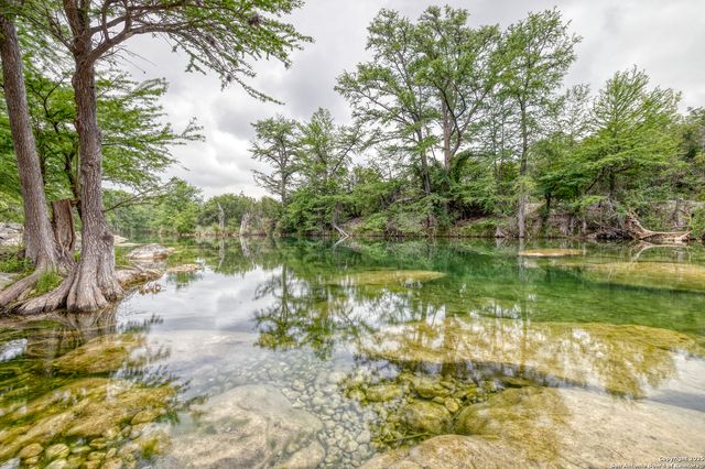 498 Camino Del Rancho, Concan, TX 78838