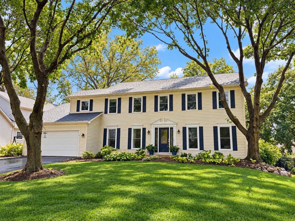 163 Stonegate Court, Glen Ellyn, IL 60137 — exterior