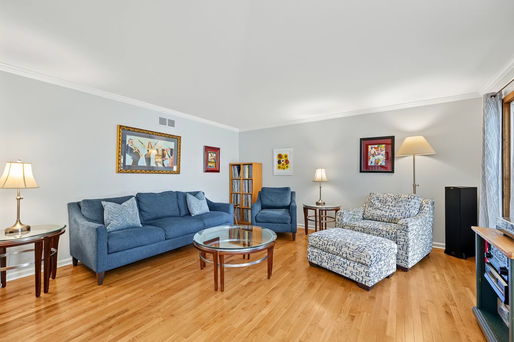 163 Stonegate Court, Glen Ellyn, IL 60137 — photo 4