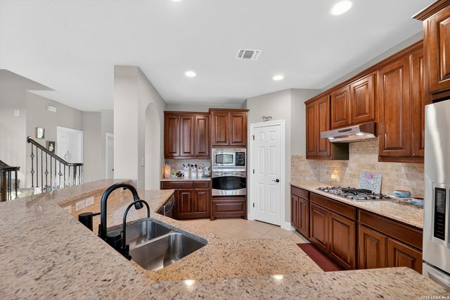 18006 Maui Sands, San Antonio, TX 78255