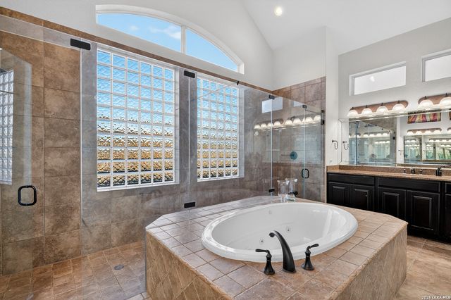 18006 Maui Sands, San Antonio, TX 78255