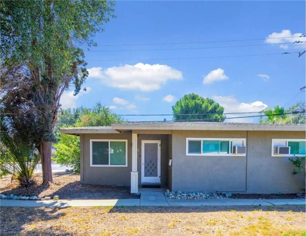 195 El Camino Way, Claremont, CA 91711