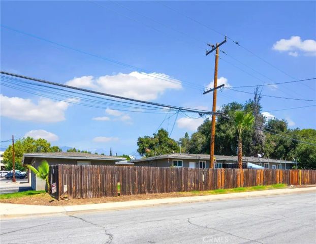 195 El Camino Way, Claremont, CA 91711