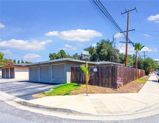 195 El Camino Way, Claremont, CA 91711