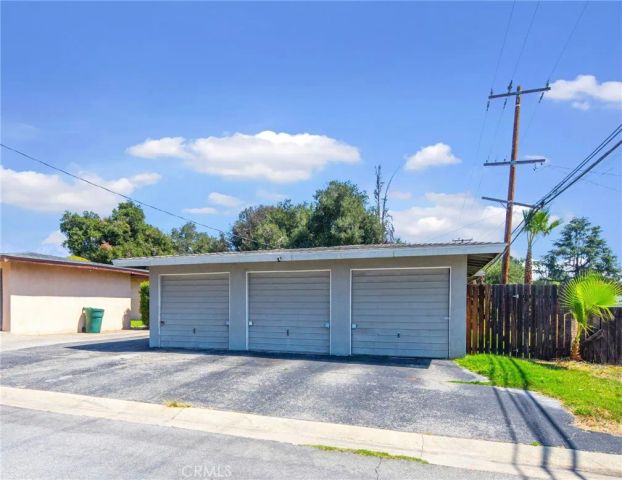 195 El Camino Way, Claremont, CA 91711