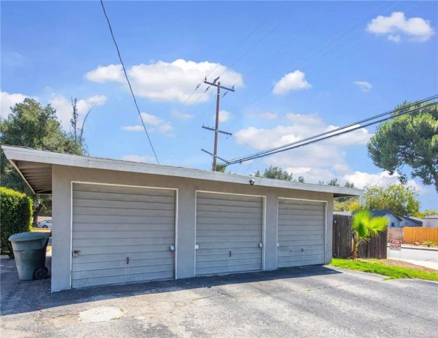 195 El Camino Way, Claremont, CA 91711