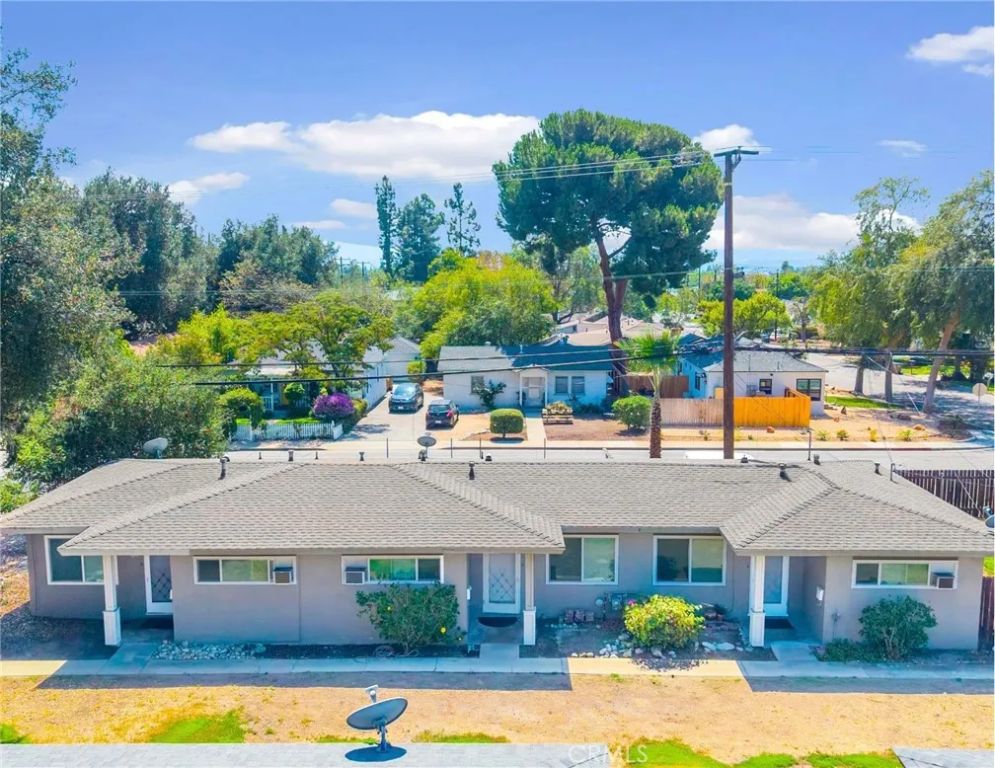 195 El Camino Way, Claremont, CA 91711