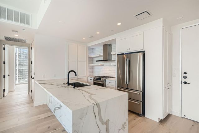 301 West Ave 2101, Austin, TX 78701