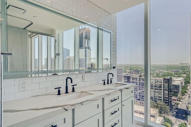 301 West Ave 2101, Austin, TX 78701