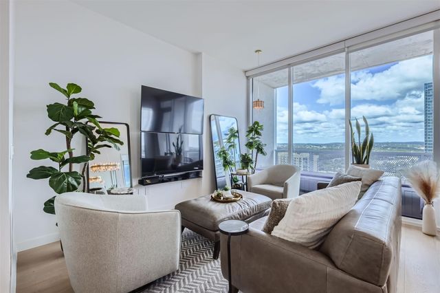 301 West Ave 2101, Austin, TX 78701