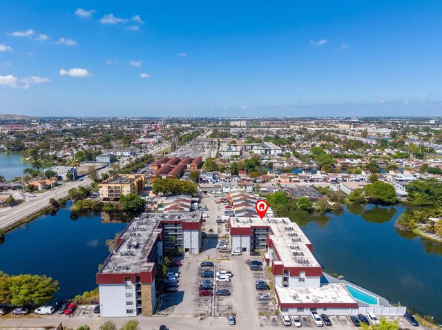 1335 W 68th Street 208, Hialeah, FL 33014
