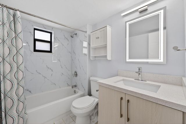 1335 W 68th Street 208, Hialeah, FL 33014