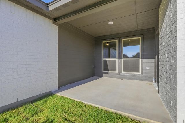 125 Mesa Drive, Glen Rose, TX 76043