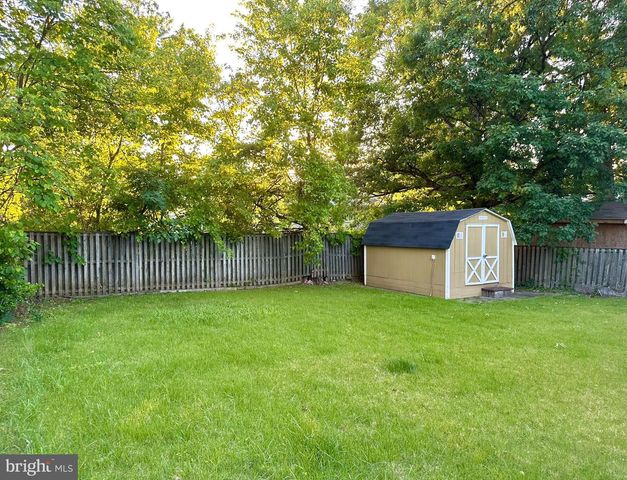 2114 COLUMBIA AVE, Landover, MD 20785