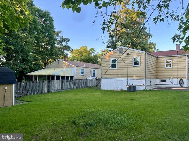 2114 COLUMBIA AVE, Landover, MD 20785