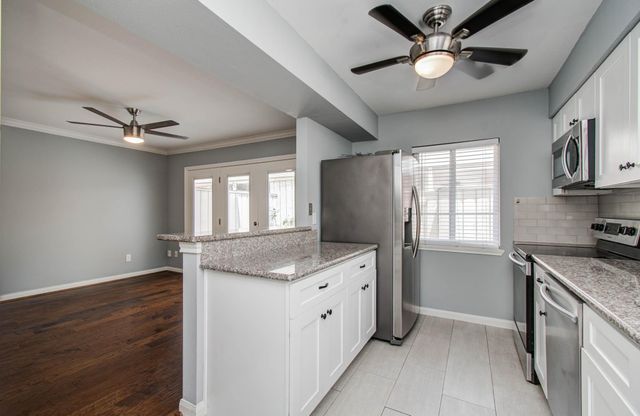 402 Bendwood Drive, Houston, TX 77024