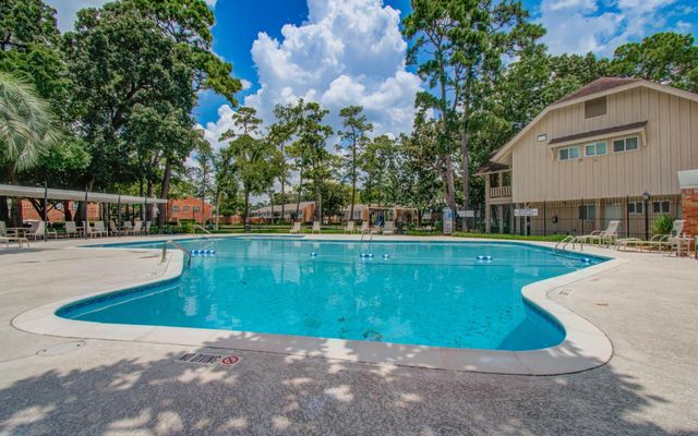 402 Bendwood Drive, Houston, TX 77024