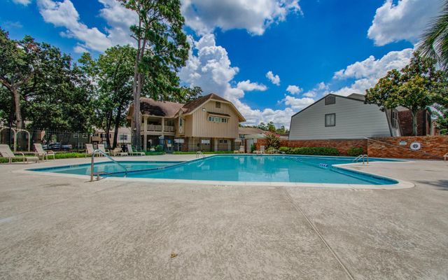 402 Bendwood Drive, Houston, TX 77024