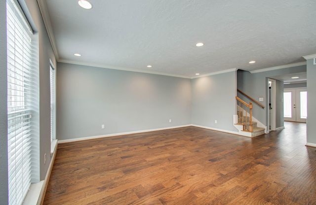 402 Bendwood Drive, Houston, TX 77024