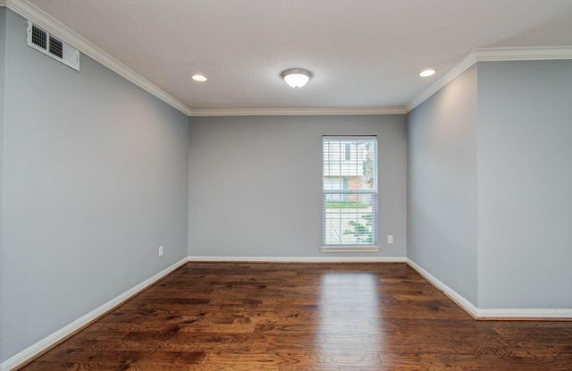 402 Bendwood Drive, Houston, TX 77024