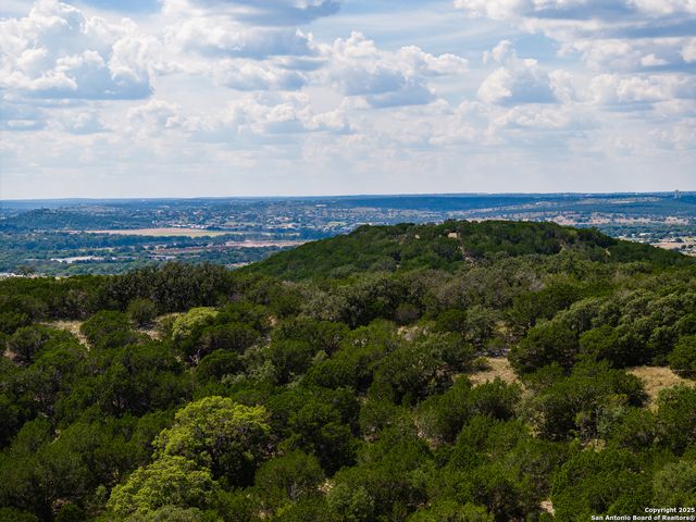 267 Dark Sky Path, Kerrville, TX 78028