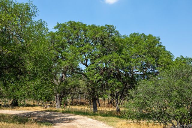 267 Dark Sky Path, Kerrville, TX 78028