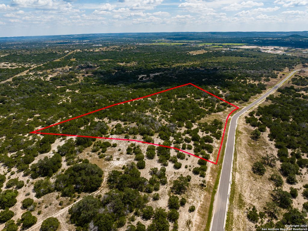 267 Dark Sky Path, Kerrville, TX 78028