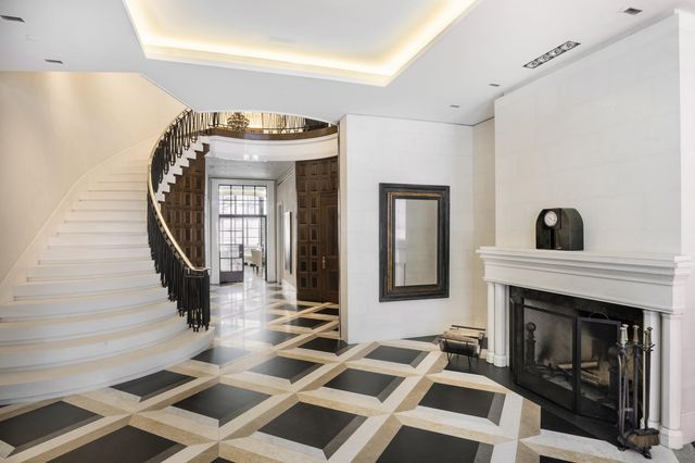 145 Reade Street, New York City, NY 10013