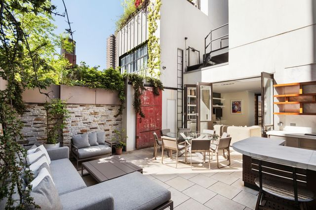 145 Reade Street, New York City, NY 10013